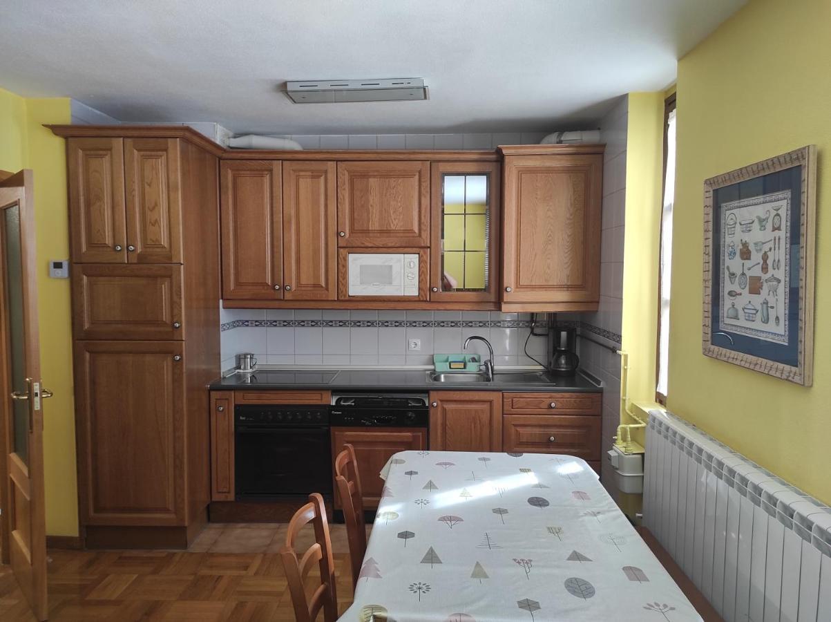 Apartamento Parque Europa Ezcaray Buitenkant foto