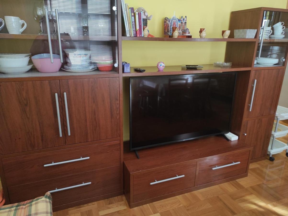 Apartamento Parque Europa Ezcaray Buitenkant foto